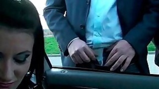 Sperm addicted Duri stops the car and sucks for dicks to be right for strangers