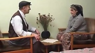 Uncle Uncle fucks Turbanli's wife (Turkish)
