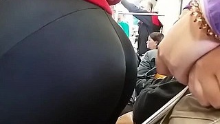 Stunning teenage booty in spandex rides the train