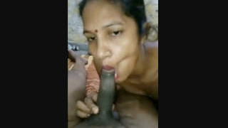 Part 2: Sensual blowjob techniques of Indian aunty