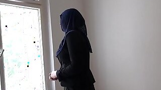 Трахнул мусульманку. Арабское порно. Секс с мусульманкой.
