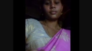 Sensual Indian bhabi engages in erotic fencing