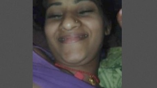 Attractive married woman has sex