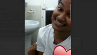 Charming Sri Lankan beauty performs on video chat