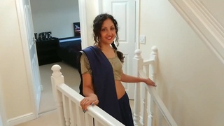 Indian spouse's sensuous striptease in high definition