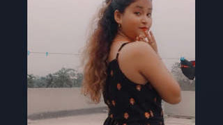 Indian college beauty flaunts her massive breasts and indulges in self-pleasure