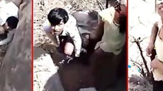 Shocking XXX Indian video! Desi village lovers caught outdoors