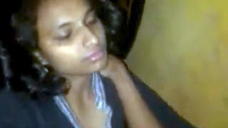 Desi girl enjoys riding her partner