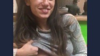 Pakistani girl reveals her breasts to her employer in the workplace