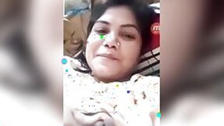 Slutty Bangladeshi wife shows her boobs Desi XXX on video call