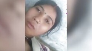 A desi nymphomaniac doesn't need furniture to enjoy a XXX set