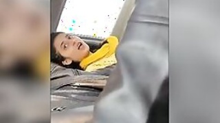 Paki college blowjobs to her boyfriend in the car
