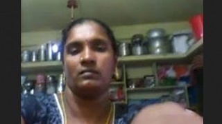 Indian housewife from village displays her breasts