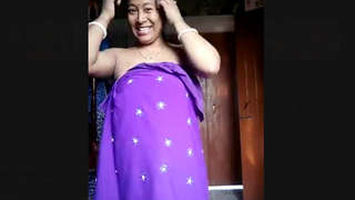 Indian bride's intimate video for her spouse