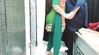 Pakistani hottie gets paid for a private XXX dance for Desi's client
