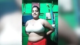 Busty chick is proud of her XXX assets and shows everything for MMS fans