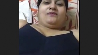 Randi's explicit chat session will arouse you