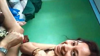 Indian wife from Surat, Bhavnagar gives oral pleasure to a large penis