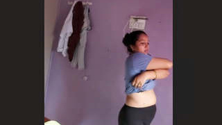 A disloyal wife prepares for intercourse