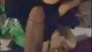 Patan girl sucks her dick