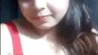 Desi Indian shows off her big boobs