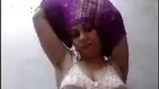 Paki Bhabha's Nude Show