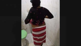 Husband secretly films wife during bath time