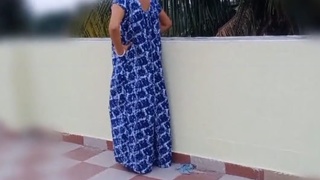 Arousing encounter of Indian couple in the hallway at night