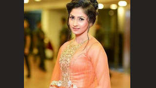 Desi beauty bares all in explicit photos
