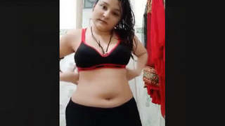 Stunning Pakistani woman in additional footage