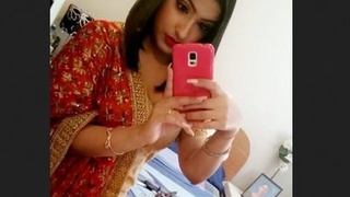 Stunning model bares it all in front of a mirror