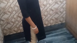 A village bhabi in black dress gets her pussy penetrated