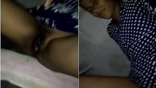 Cute Indian girl Desi gets pussy video recording from Loverboy