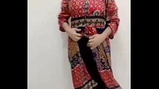 Sobia Nasir's passionate and revealing dance performance in the privacy of her home