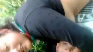 Indian pair engages in sexual activity amidst wilderness