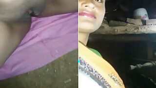 Hillbilly Bhabhi shows her tits and pussy part 2