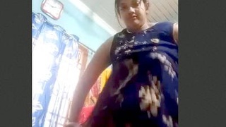 Indian wife's adultery captured in steamy video